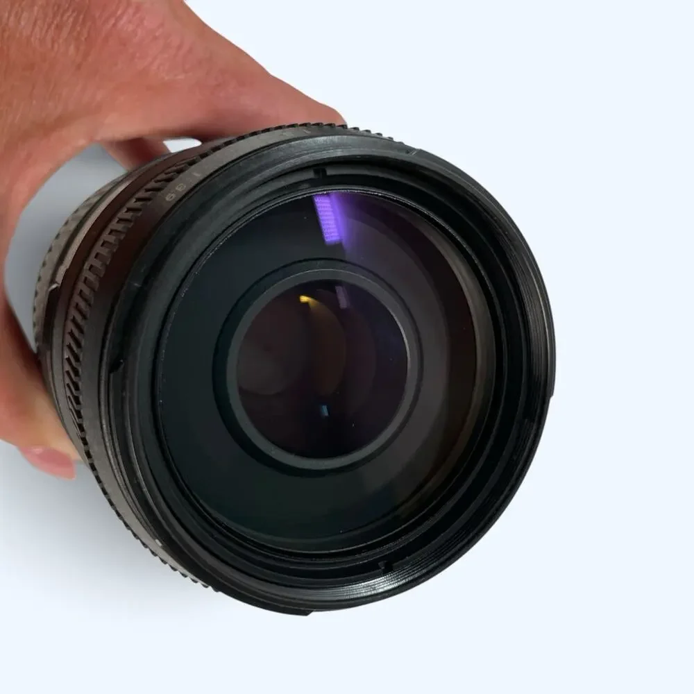 Tamron AF 70-300mm 1:4-5.6 Tele-Macro (1:2) Lens A17 with hood - Nikon F